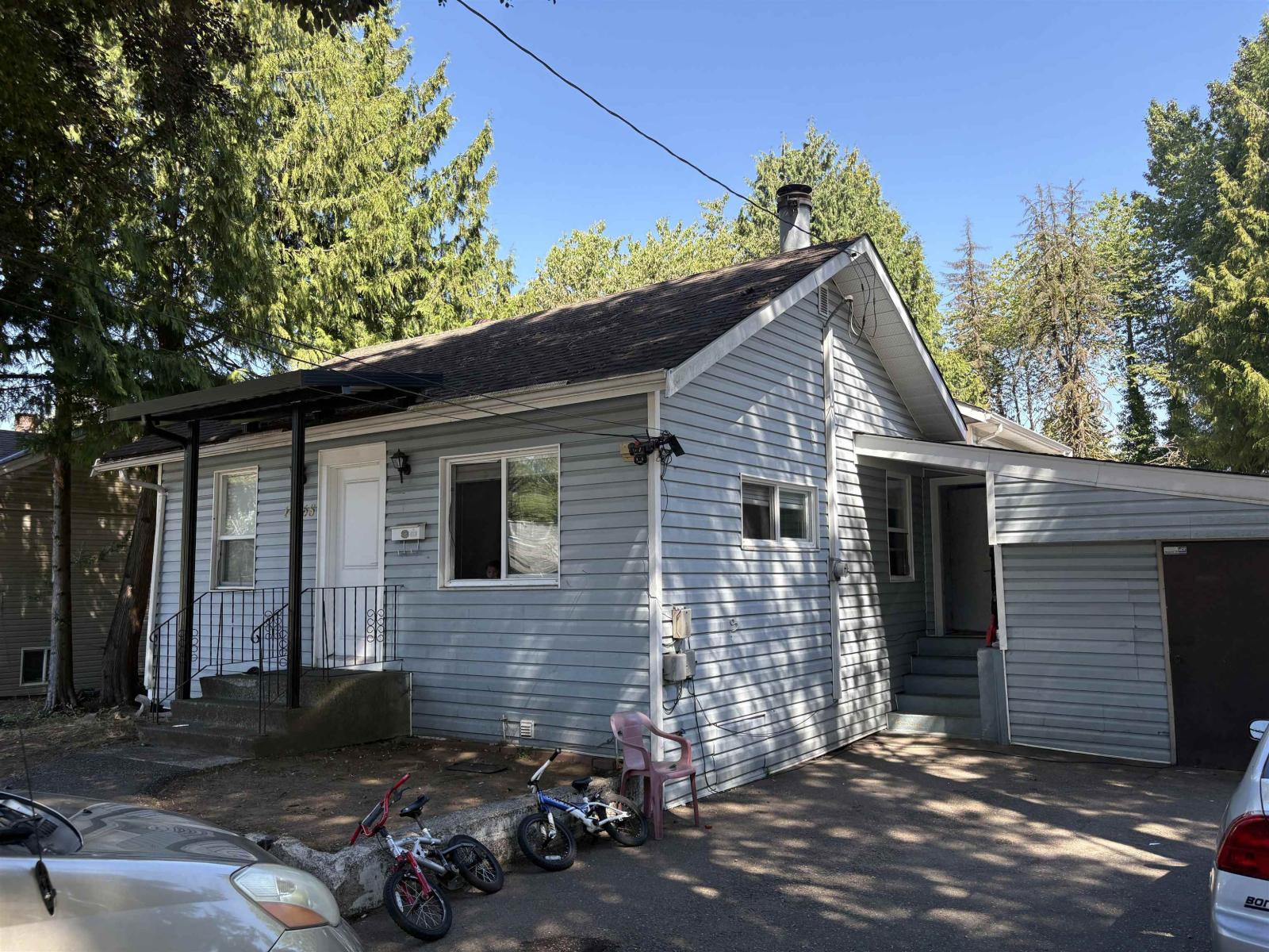 14165 Park Dr, Surrey, BC V3R 5N6