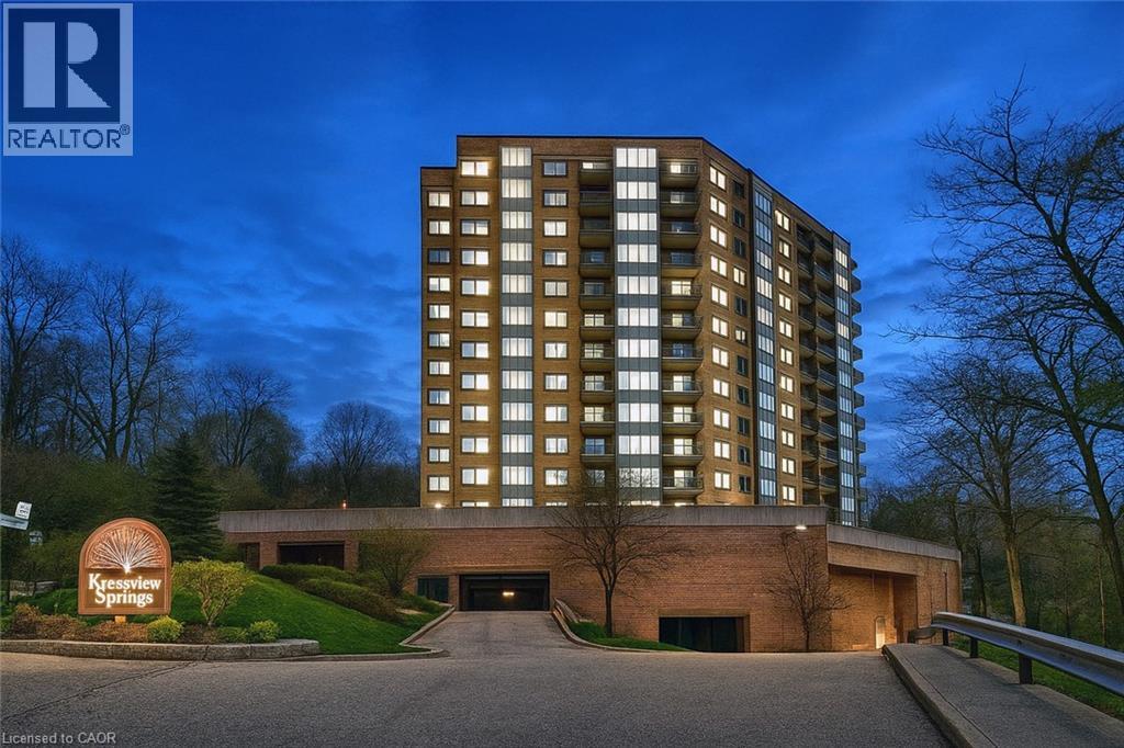 237 King Street W Unit 1210, Cambridge, ON N3H 5L2