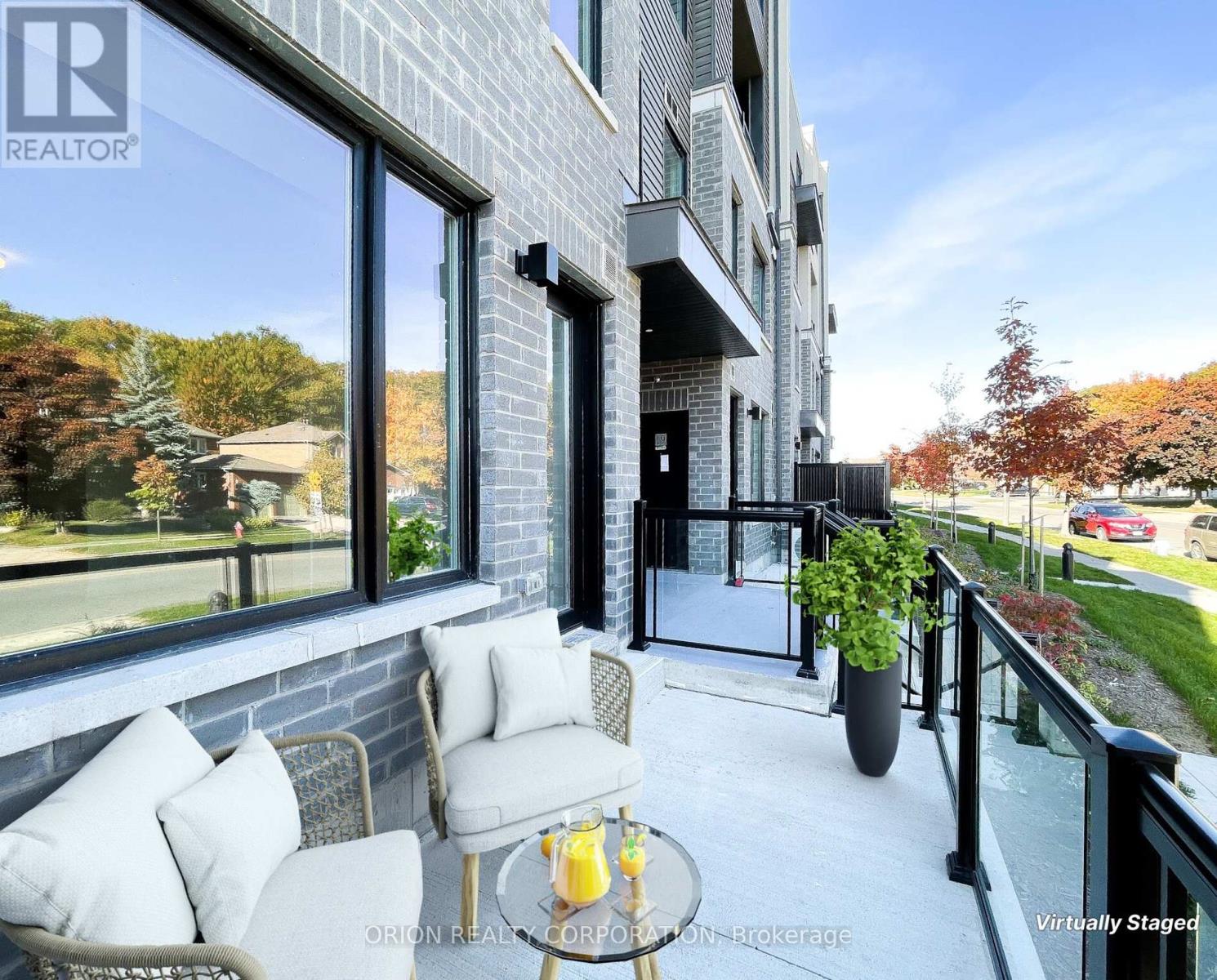 22 3538 Colonial Dr, Mississauga, ON L5L 5R9