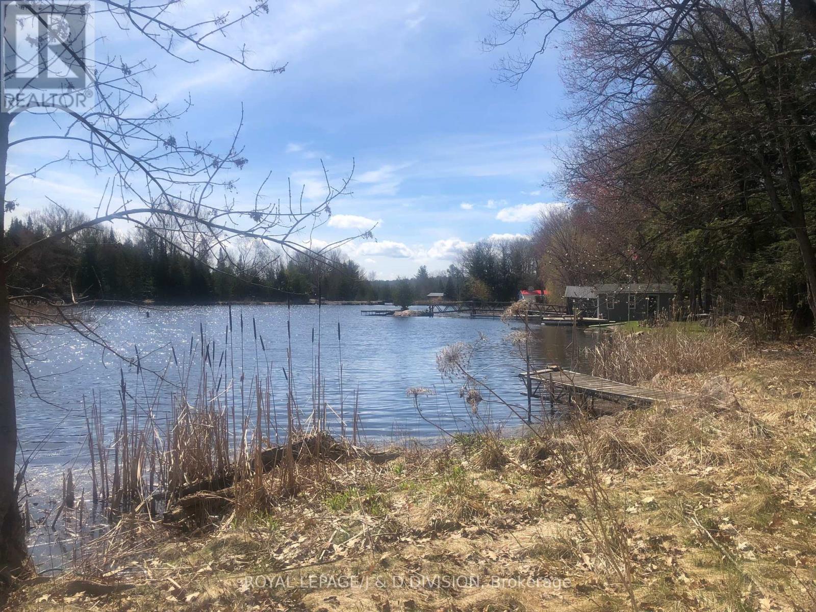 1721 Greenwood Ln E, Selwyn, ON K0L 2H0