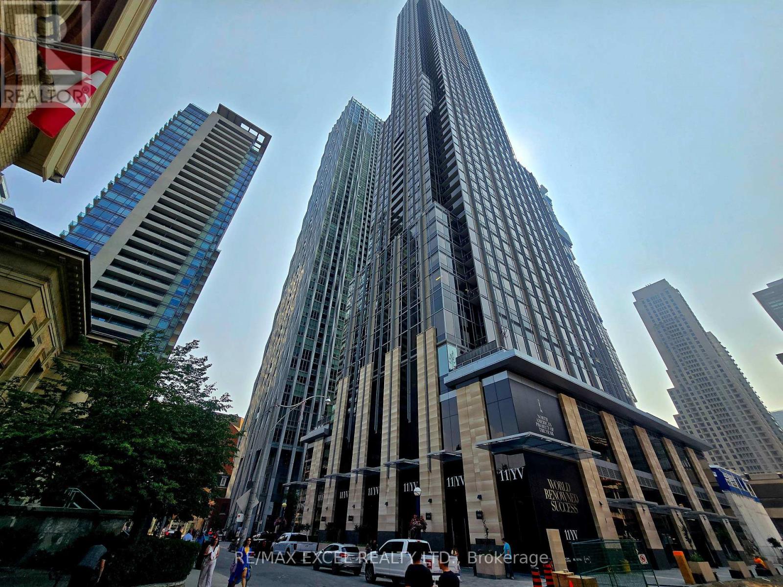 6003 11 Yorkville Ave, Toronto Annex, ON M4W 0B7