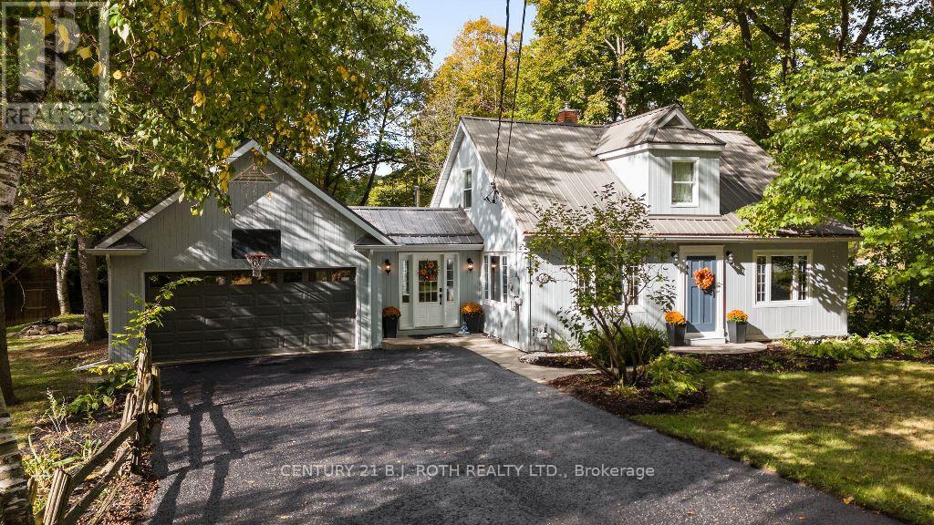 88 Finlay Mill Rd, Springwater, ON L0L 1X0