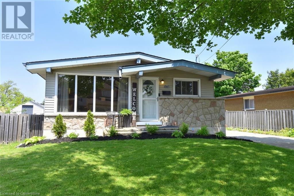 241 Thorner Dr, Hamilton, ON L8V 2M6