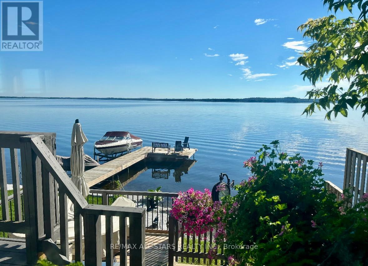 25 Bayview Rd, Kawartha Lakes, ON K0M 1N0