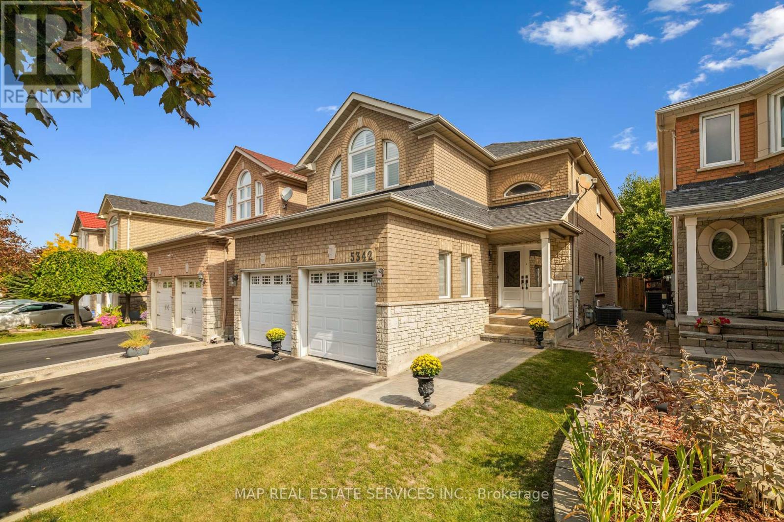 5342 Landsborough Ave, Mississauga Hurontario, ON L5R 3X1