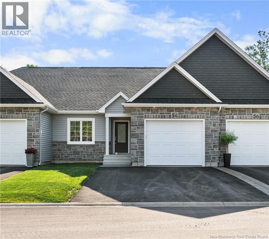 59 Rosenburg St, Moncton, NB E1G 6G1