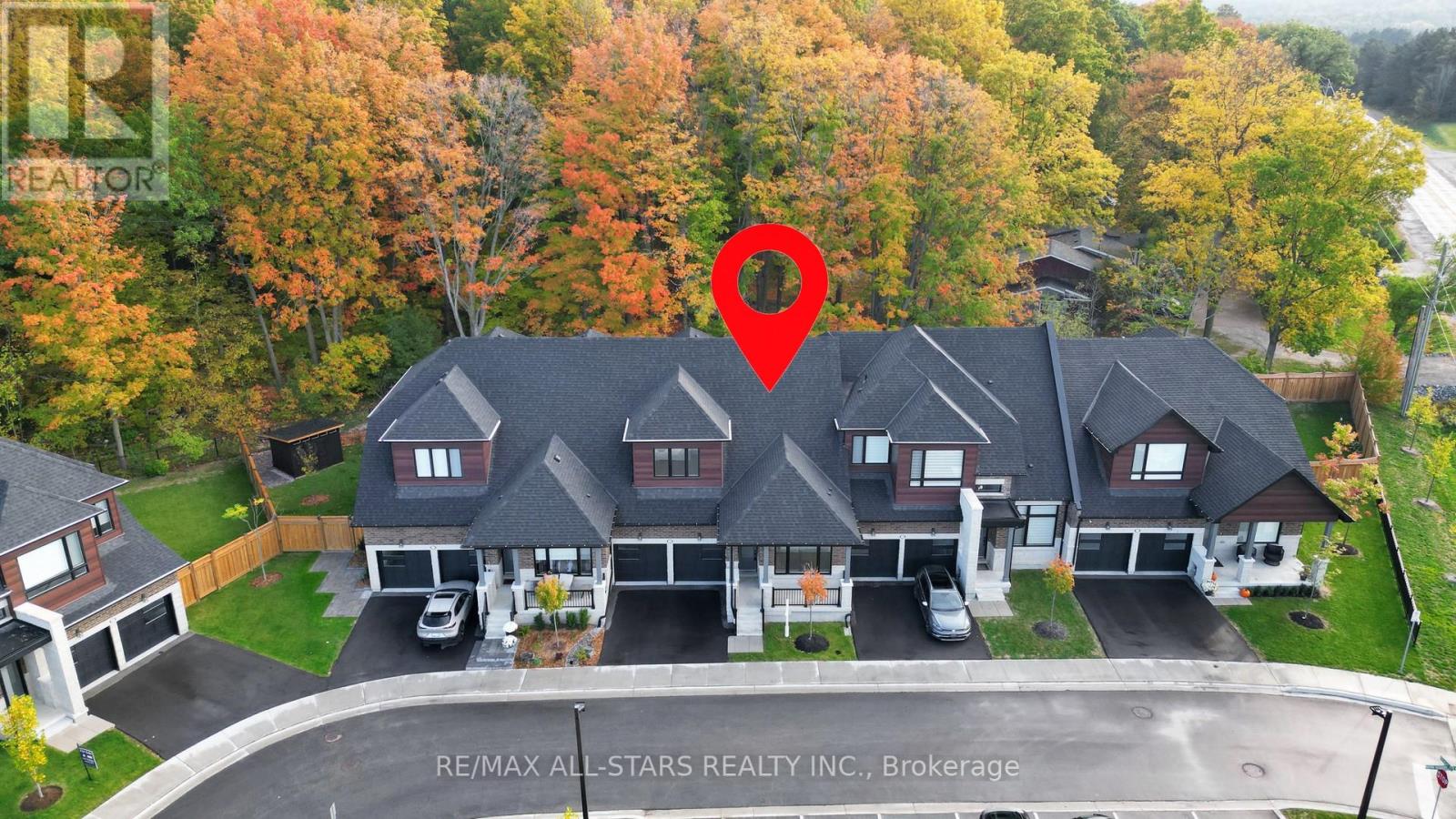 5 Vern Robertson Gate, Uxbridge, ON L9P 0R9