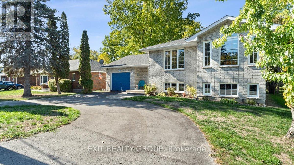 99 N Trent St, Quinte West, ON K0K 2C0