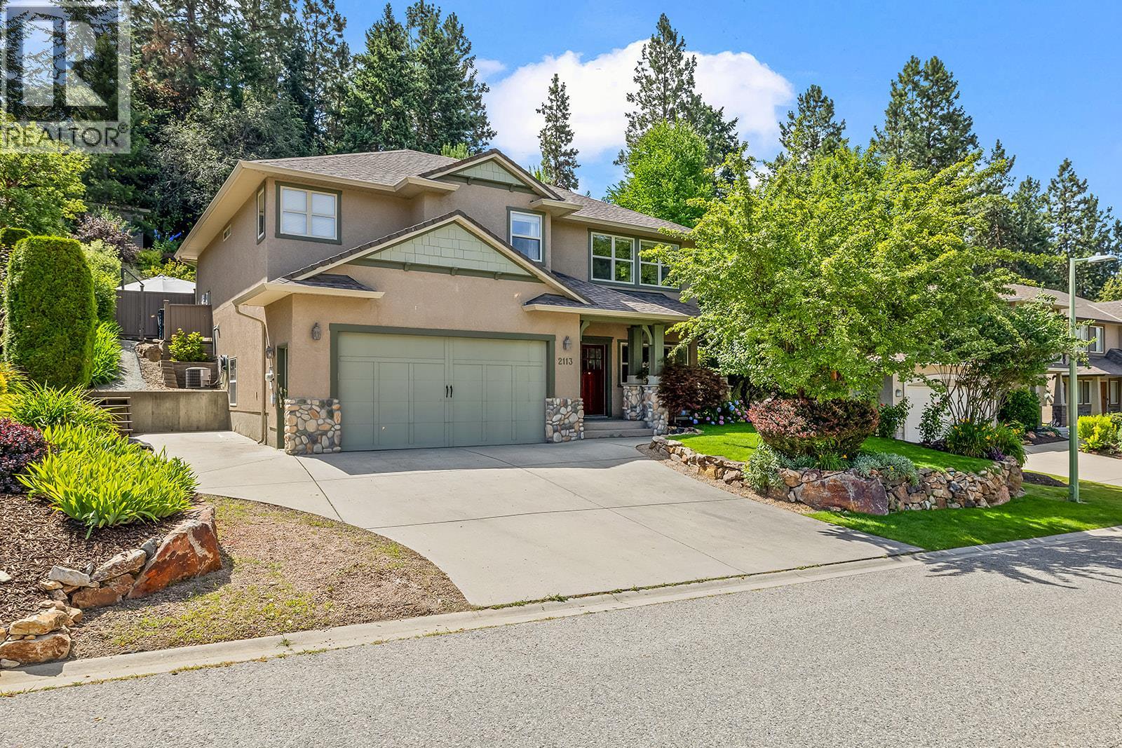 2113 Bowron St, Kelowna, BC V1V 2L6