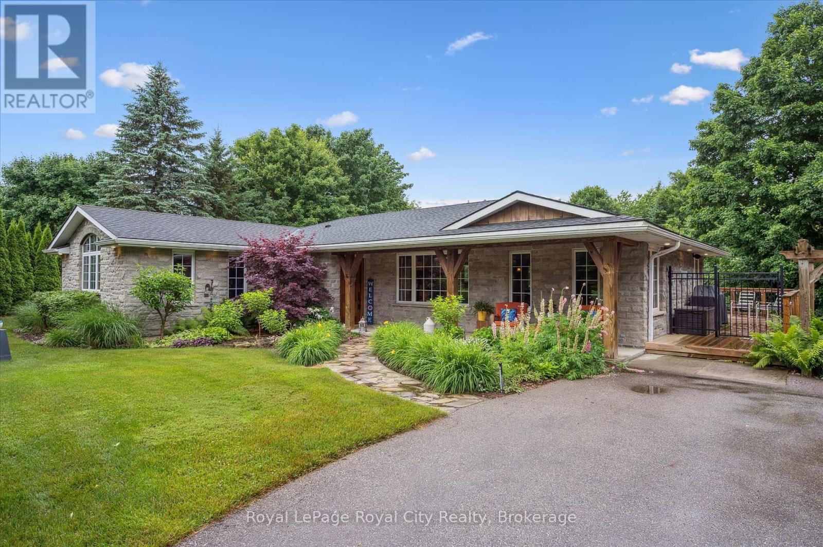 7242 Sideroad 4 Sideroad, Centre Wellington, ON N0B 1B0