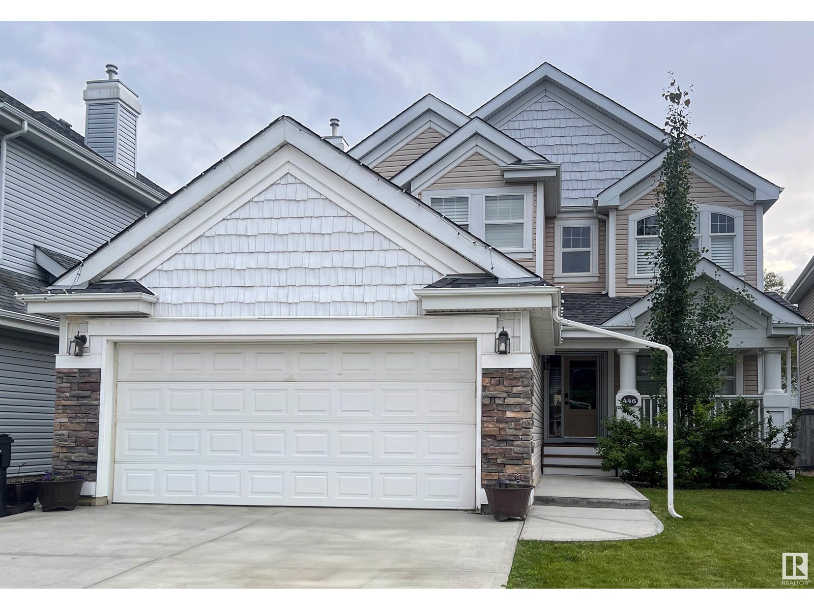 446 Sparling Co SW, Edmonton, AB T6X 1G9