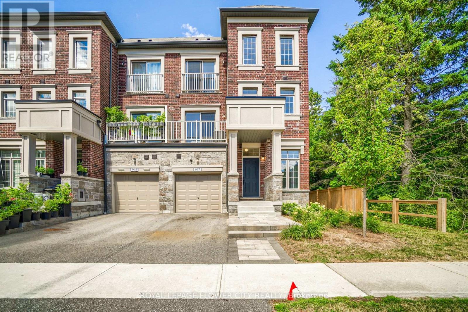 947 Finley Ave, Ajax, ON L1S 3V5