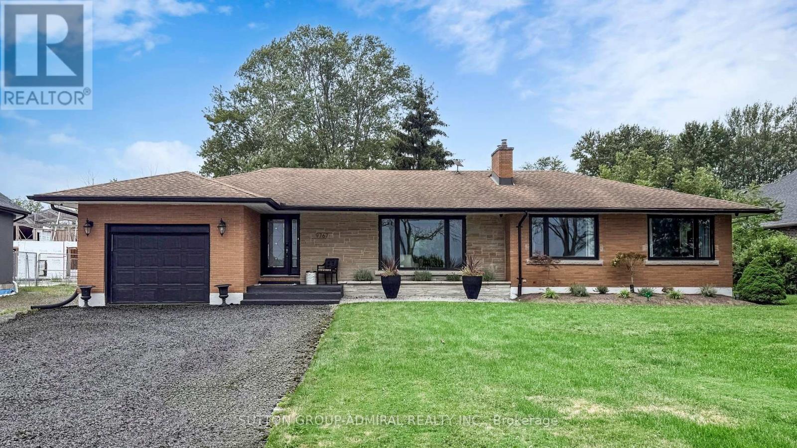 9767 Niagara River Pkwy, Niagara Falls, ON L2E 6S6