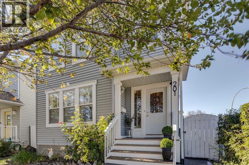 201 Citadel Forest Close NW, Calgary, AB T3G 4W8