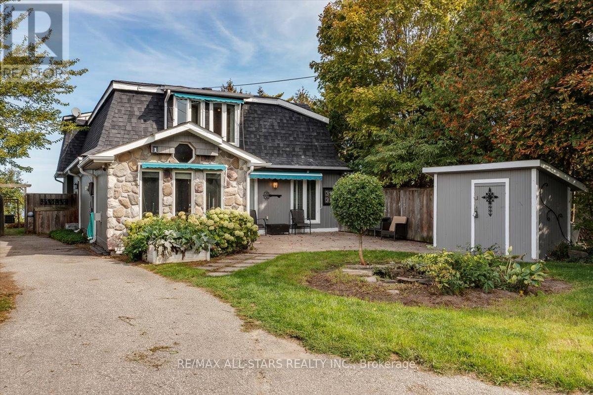 1 Cedarhurst Park, Georgina, ON L0E 1L0