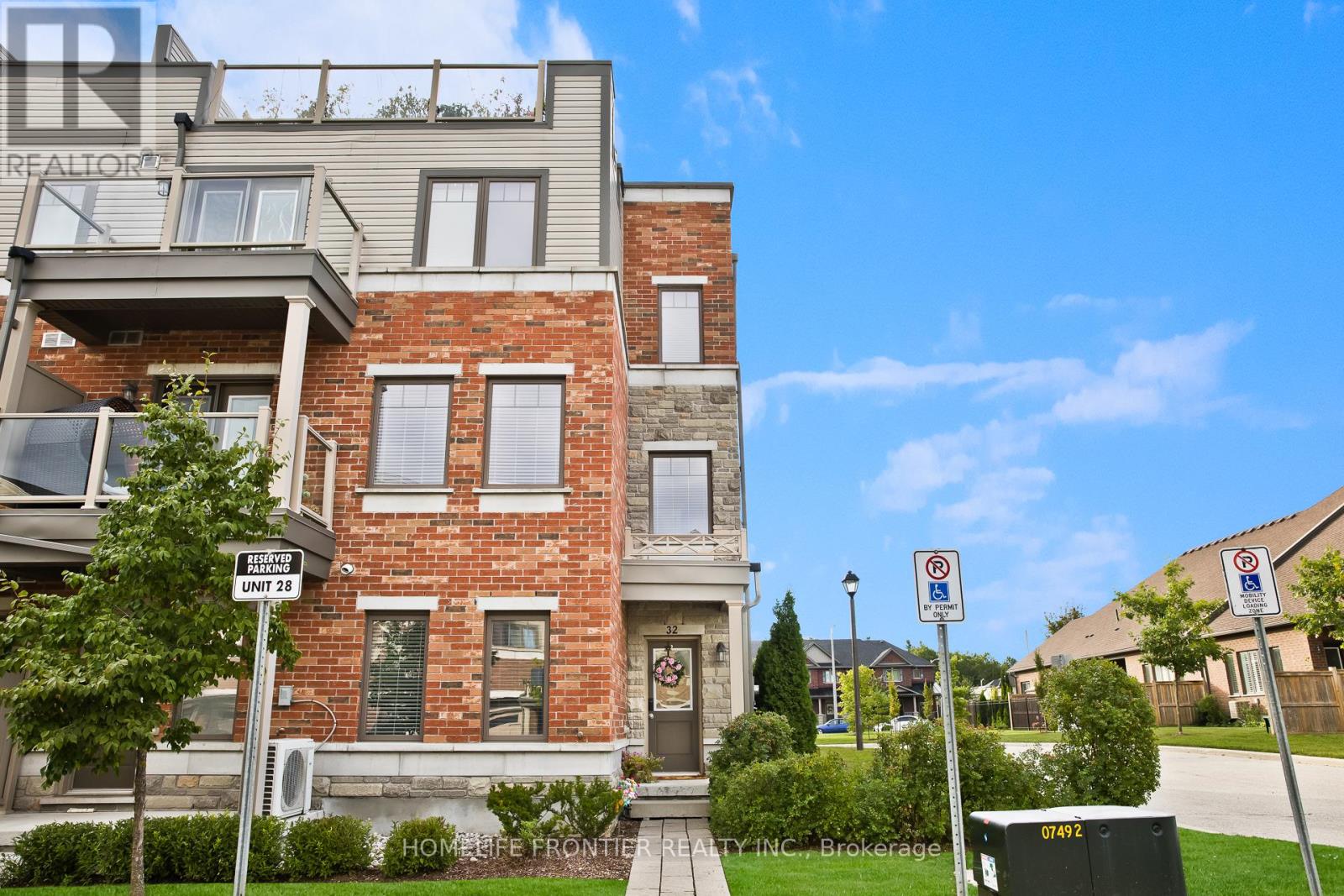 32 39 Kay Cres, Guelph, ON N1L 0N5