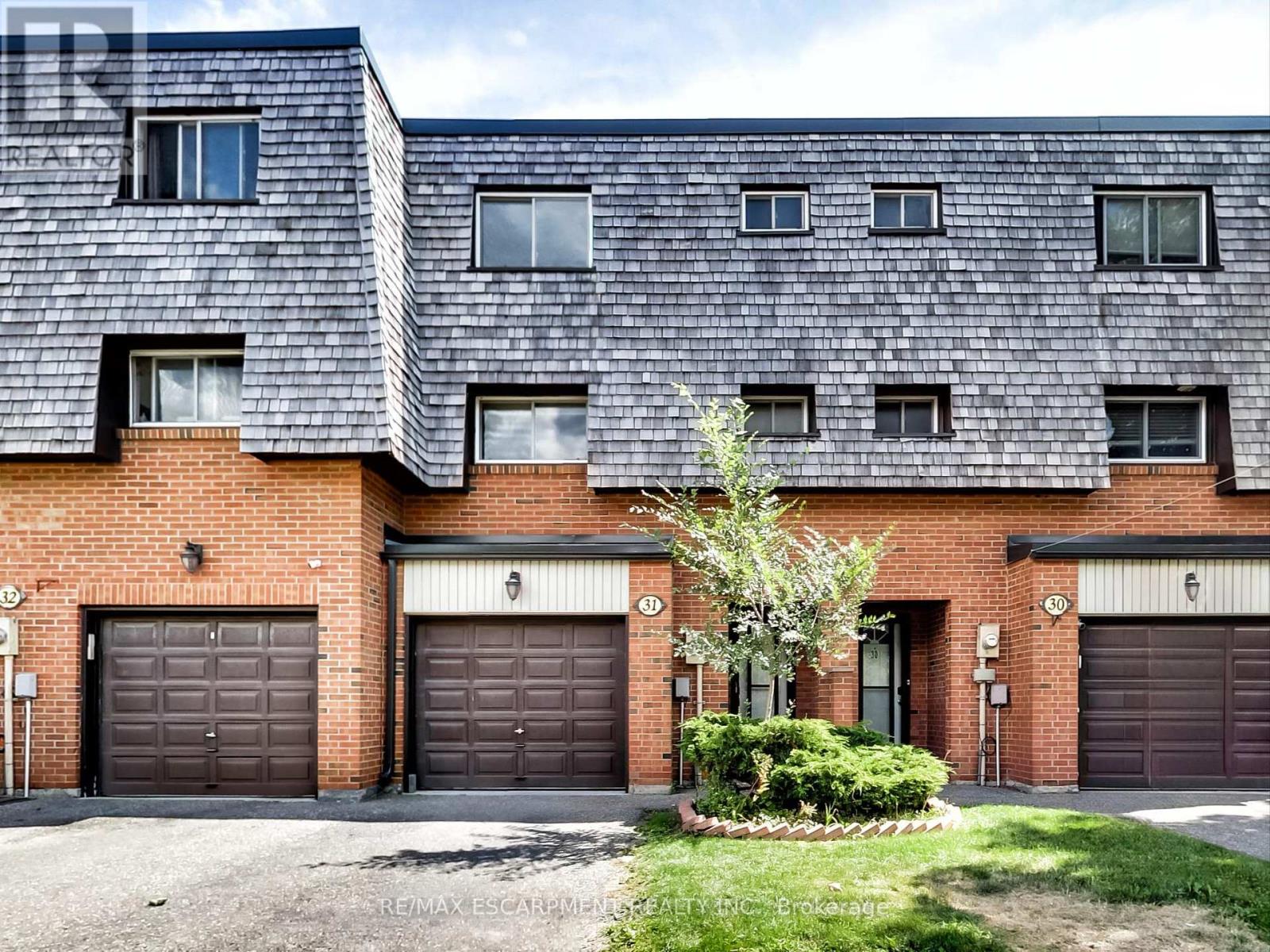 31 Briar Path, Brampton, ON L6T 2A3