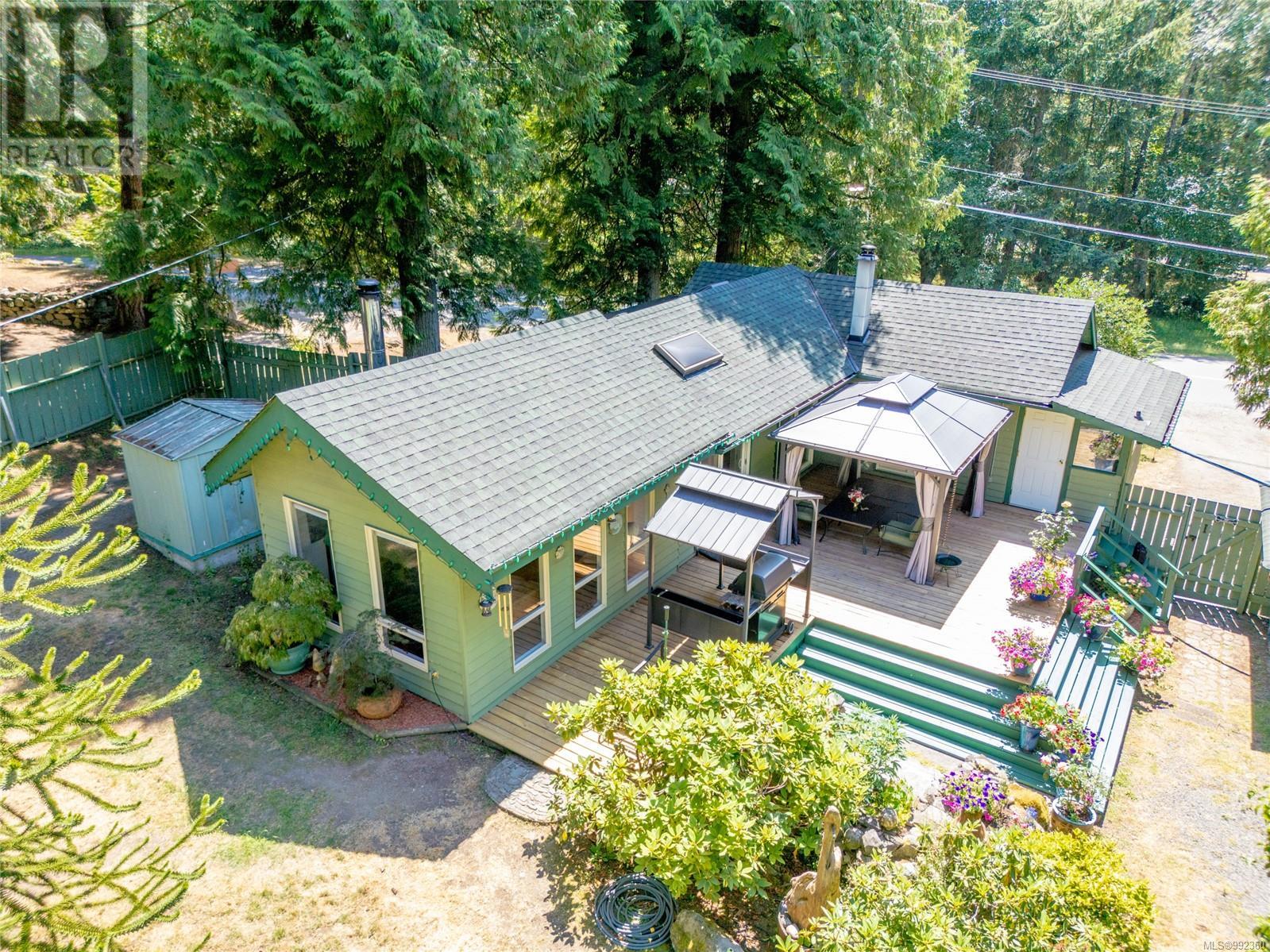 3780 Privateers Rd, Pender Island, BC V0N 2M2