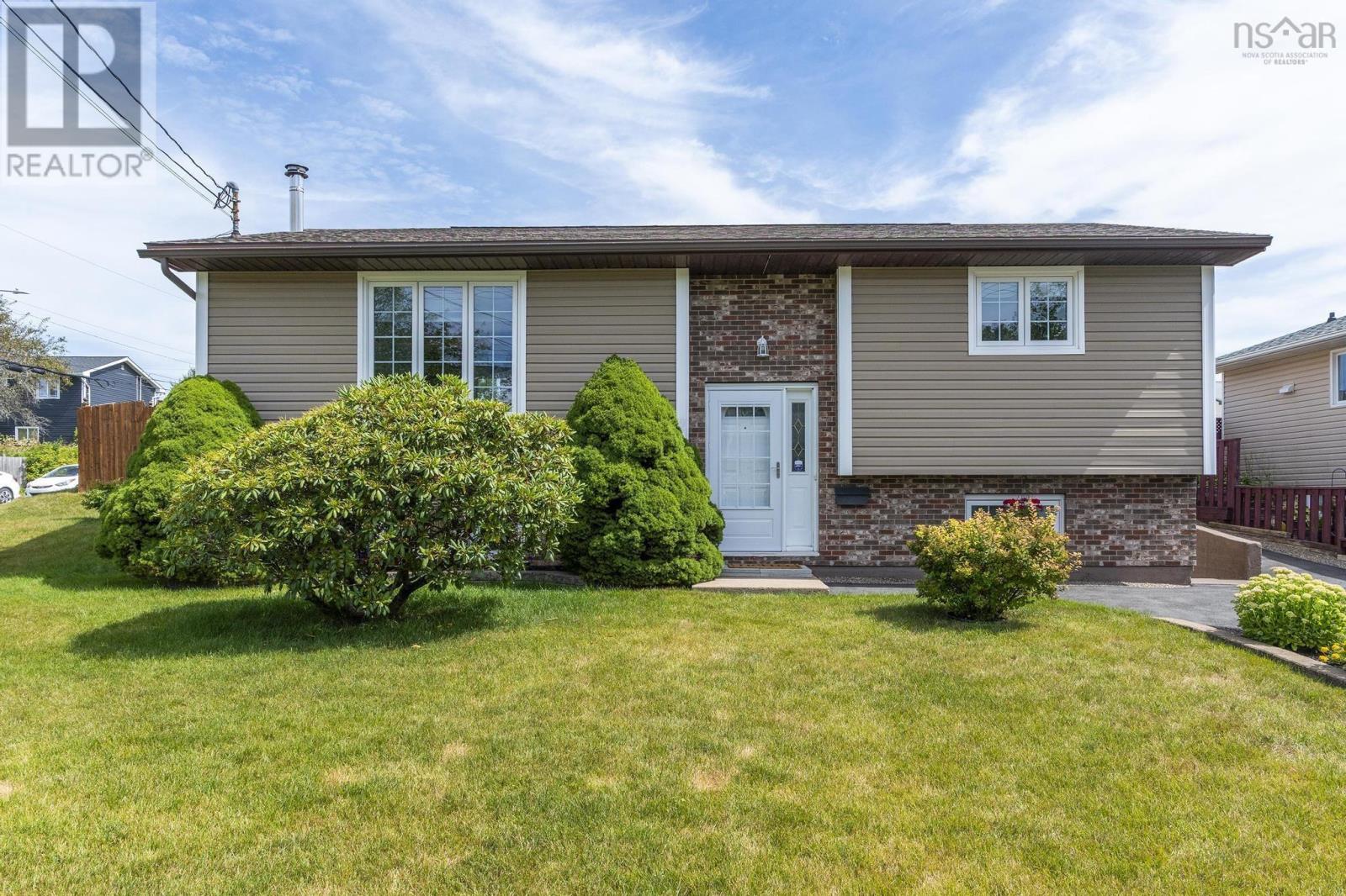491 Arklow Dr, Dartmouth, NS B2W 4Z5