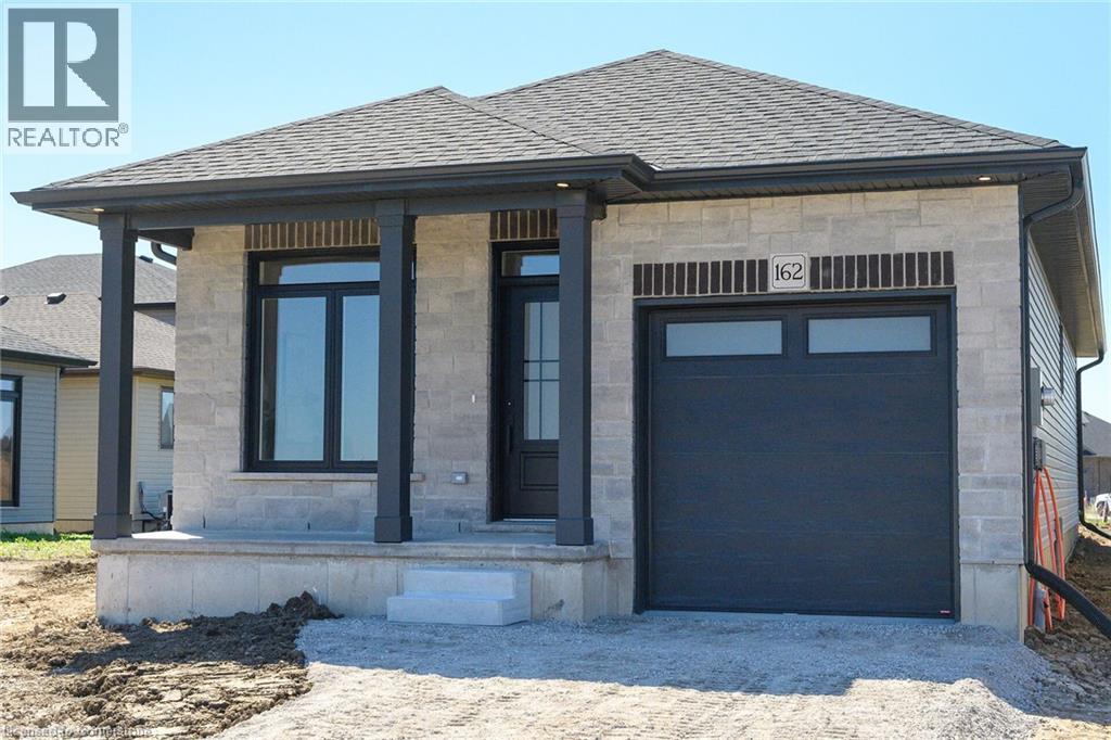 162 Craddock Blvd, Jarvis, ON N0A 1J0