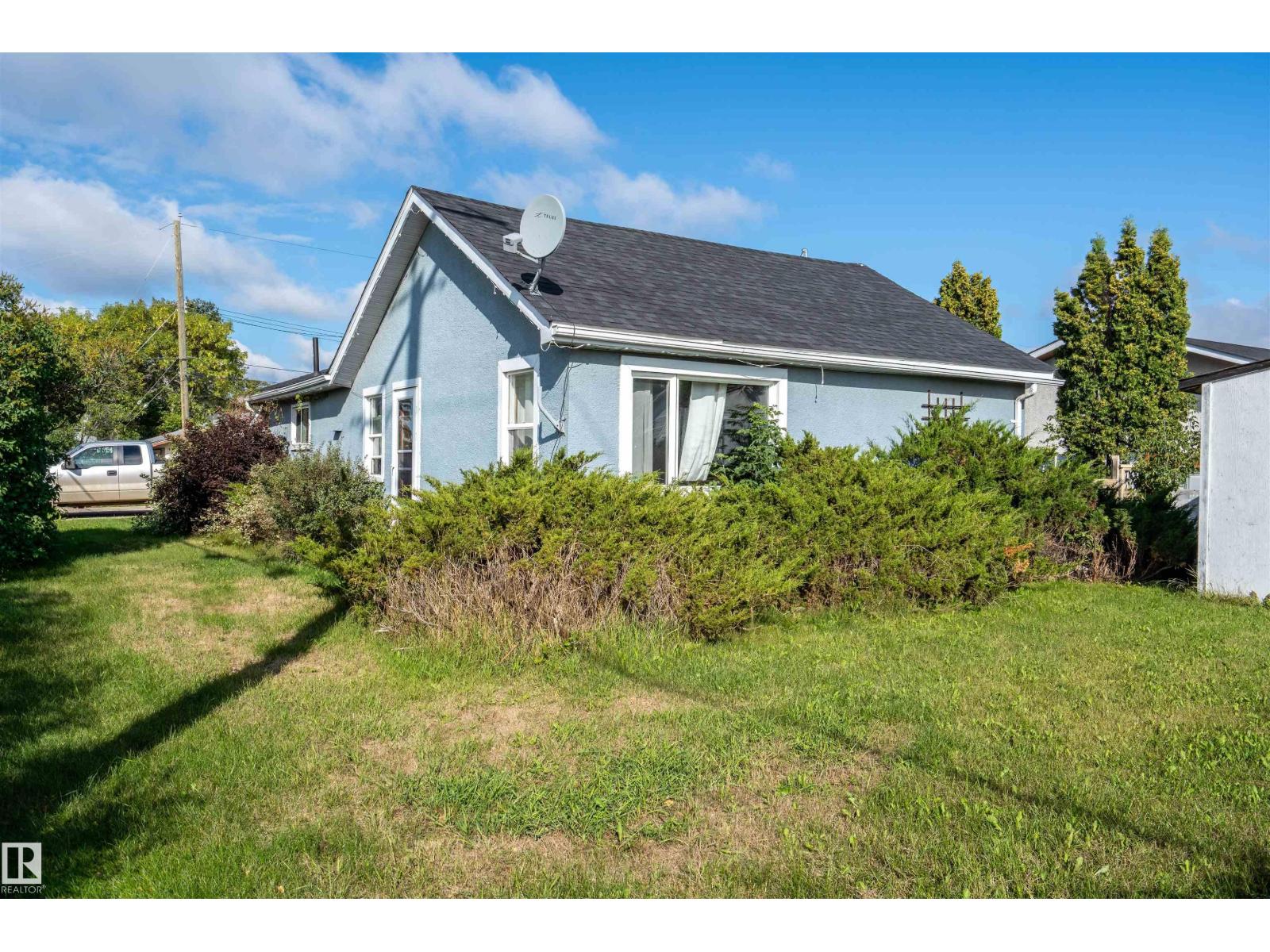 50 Av Unit 4702, Cold Lake, AB T9M 1Y9