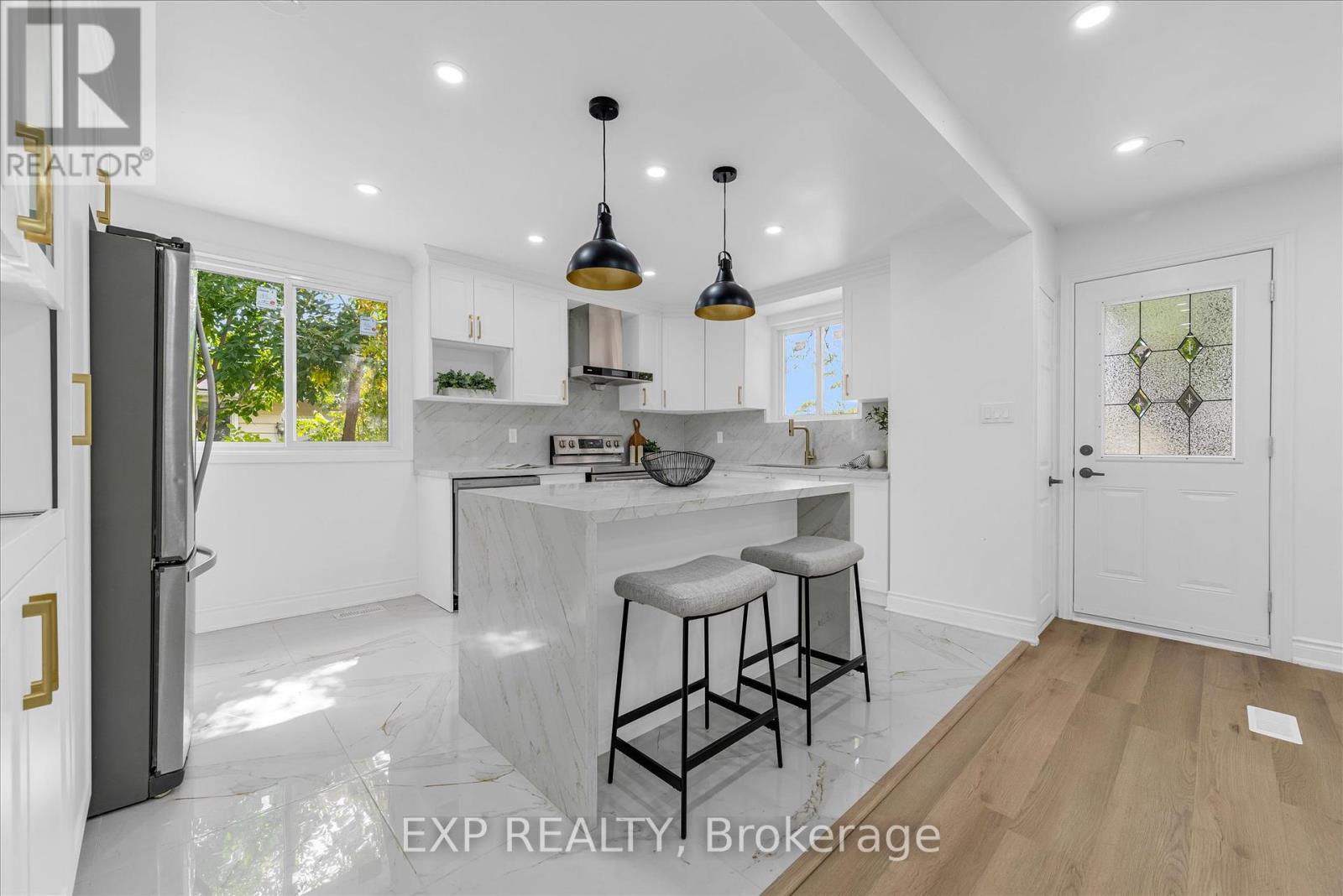89 Moxley Dr, Hamilton, ON L8T 3Y8