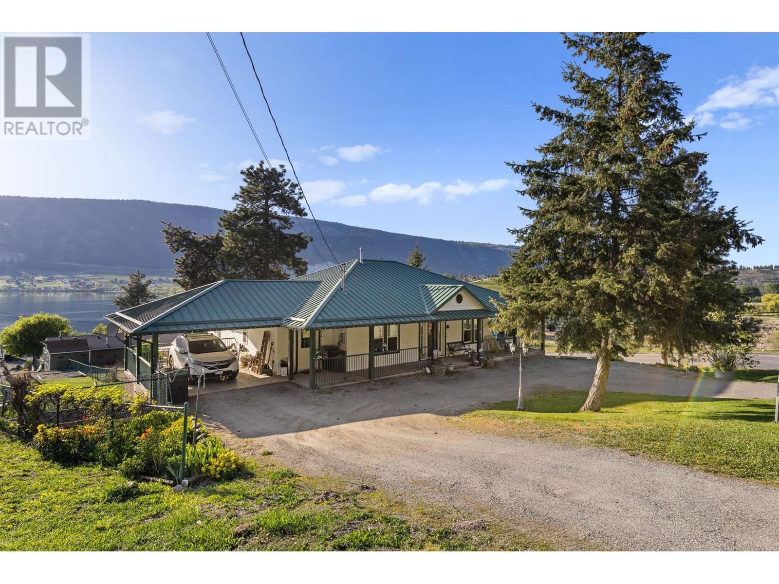 15326 Oyama Rd, Lake Country, BC V4V 2C5