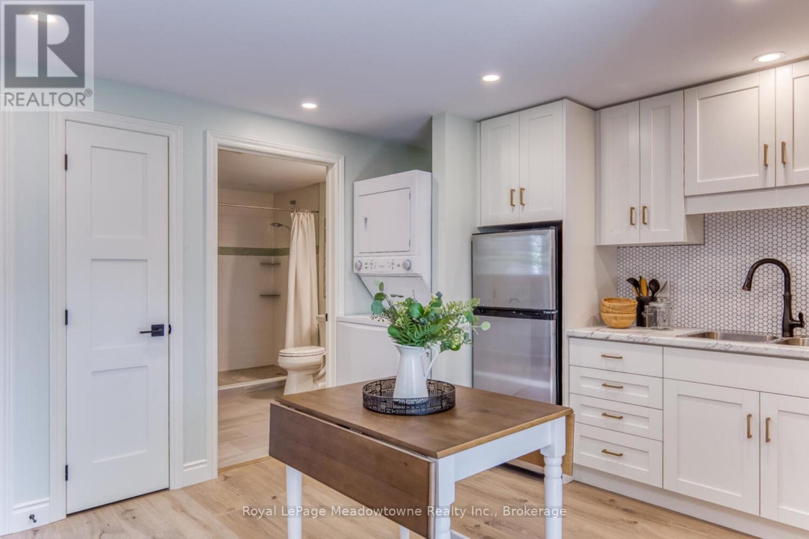 30 Cluthe Cres, Kitchener, ON N2P 1M8