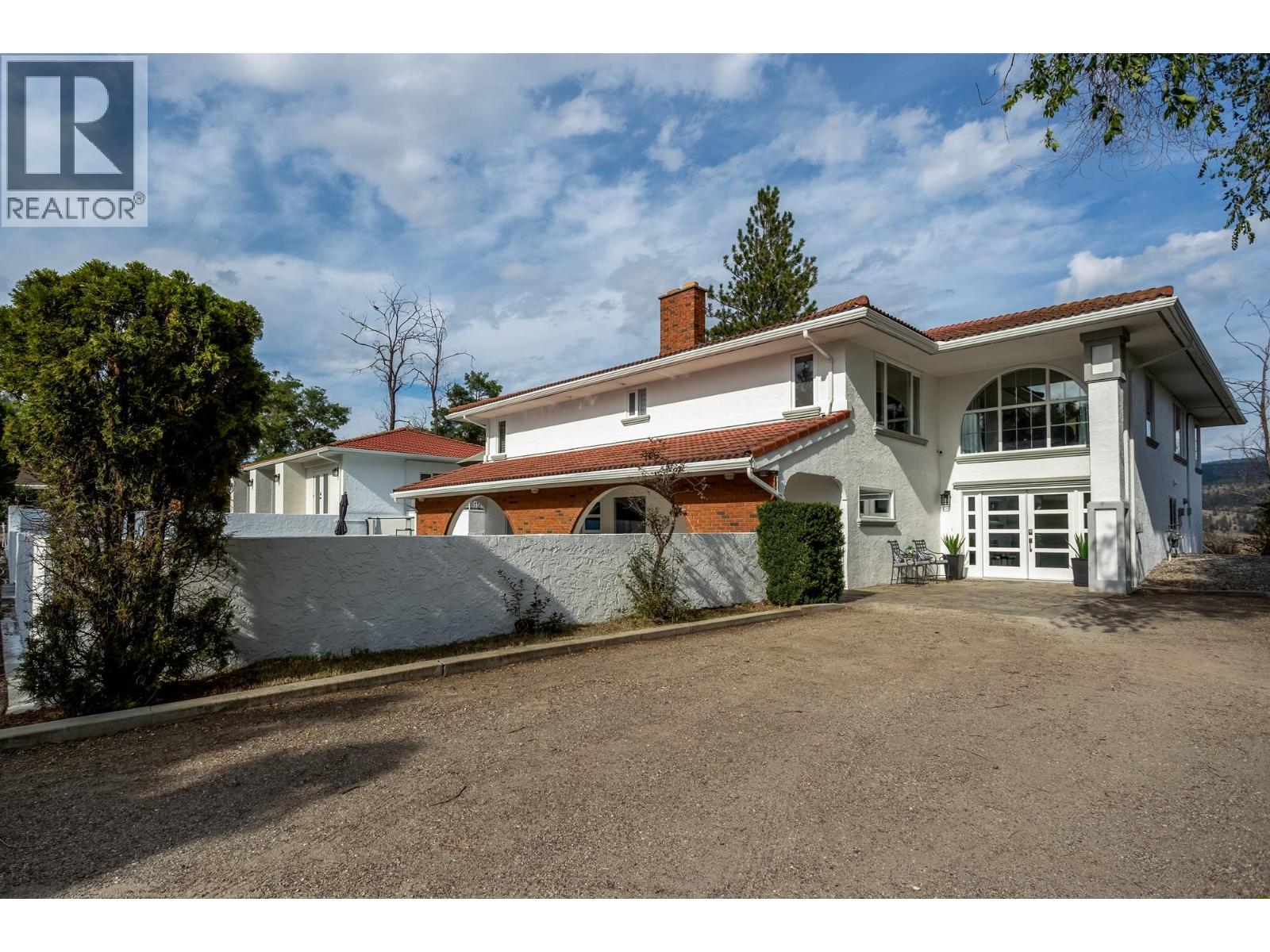 2760 Dry Valley Rd, Kelowna, BC V1V 9T1