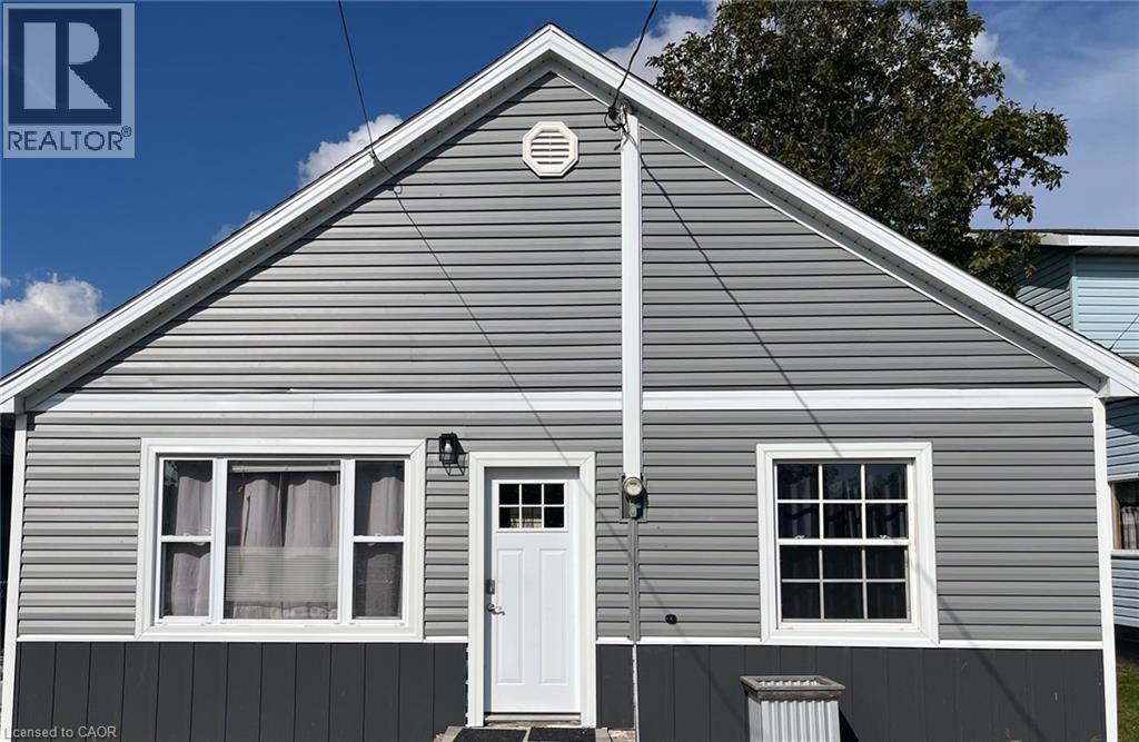 18 Quarry St, Hagersville, ON N0A 1H0