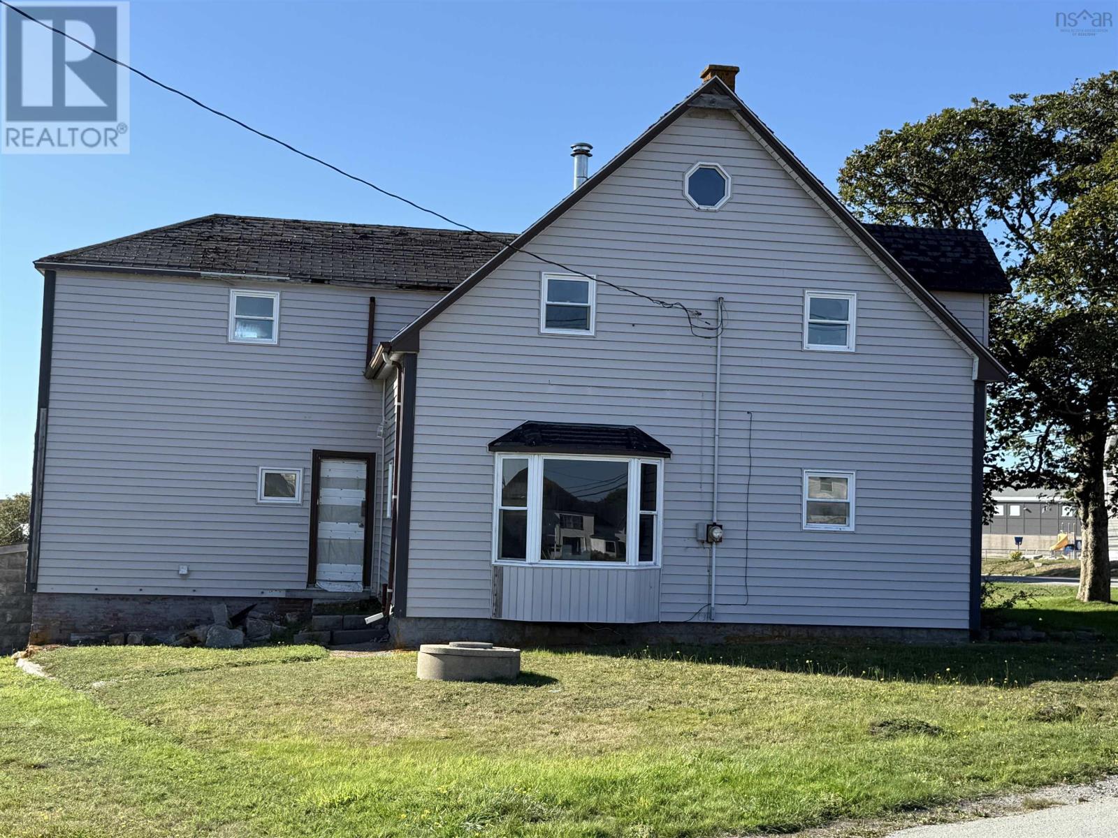 2686 Main St, Clarkaposs Harbour, NS B0W 1P0