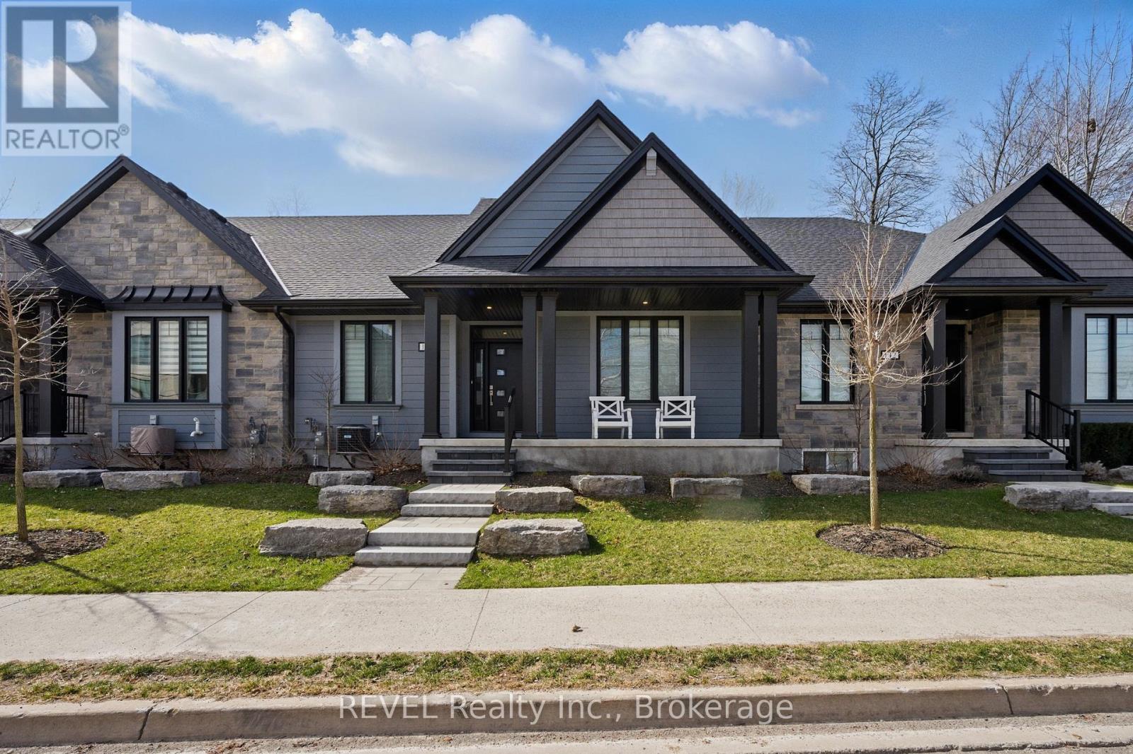 144 Port Robinson Rd, Pelham, ON L3B 5N5