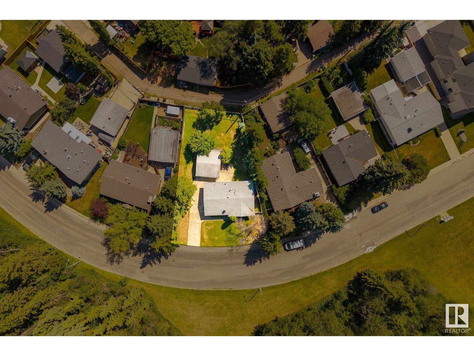 12003 Aspen Drive West NW, Edmonton, AB T6J 2B9