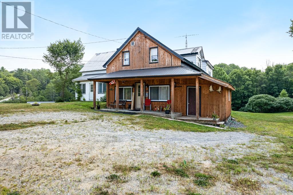 1373 Flower Station Rd, Lanark Highlands, ON K0G 1K0