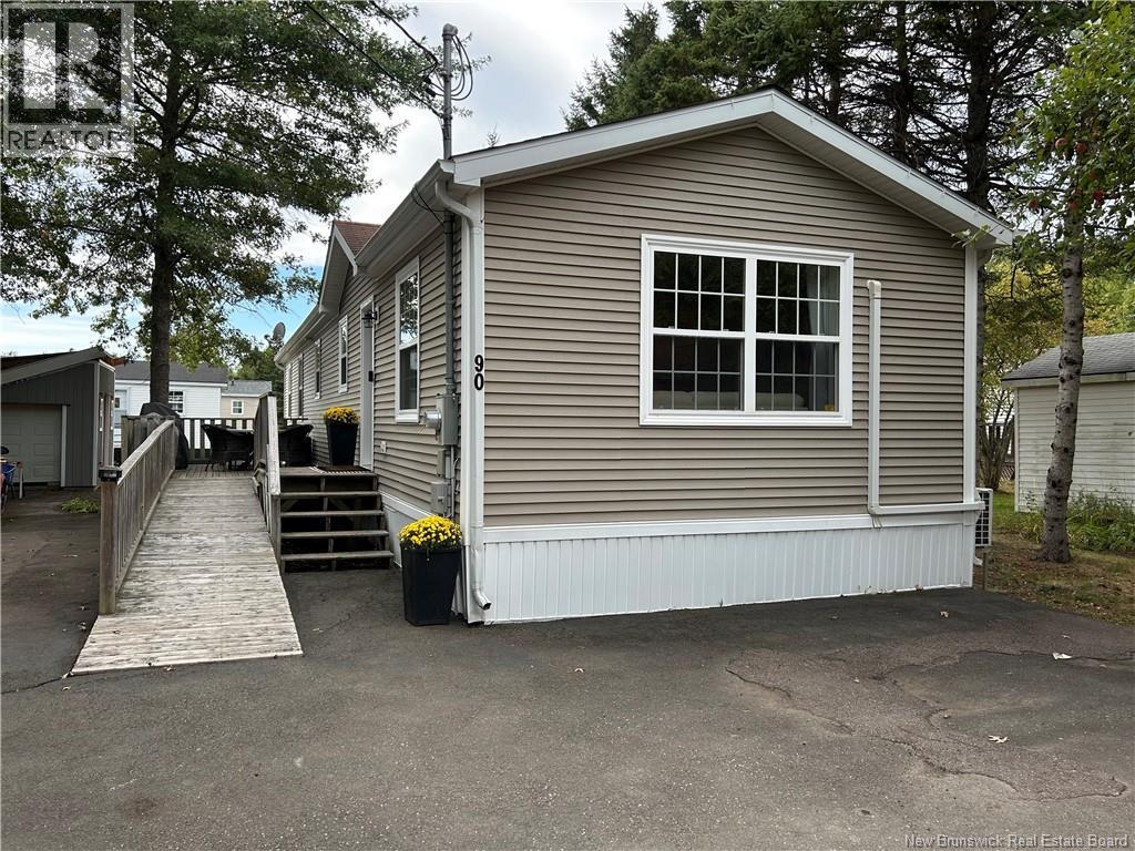 90 Mcnulty Ave, Lakeville, NB E1H 1H8
