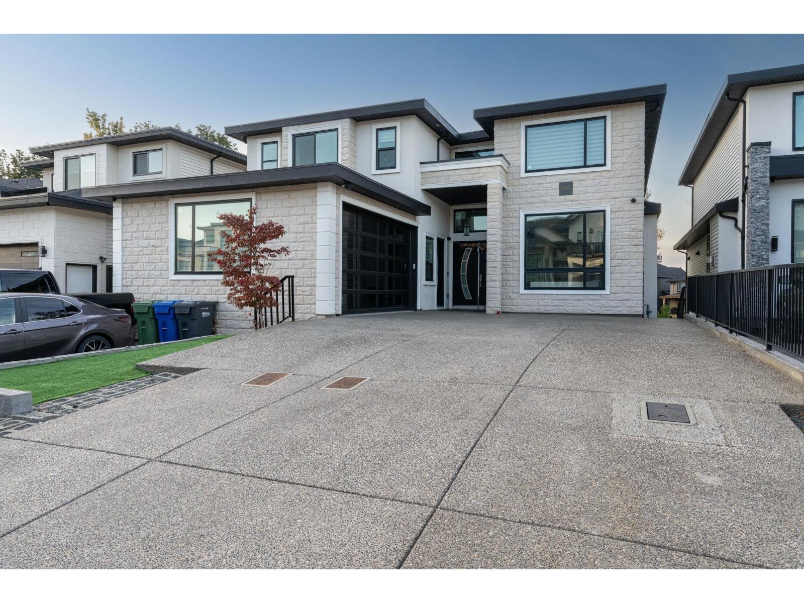 31033 Firhill Dr, Abbotsford, BC V2T 0G4
