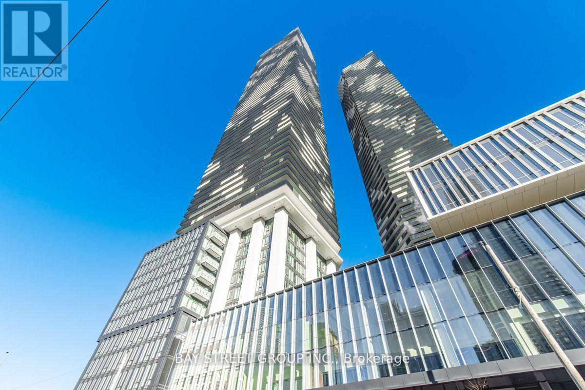 4909 138 Downes St, Toronto, ON M5E 0E4