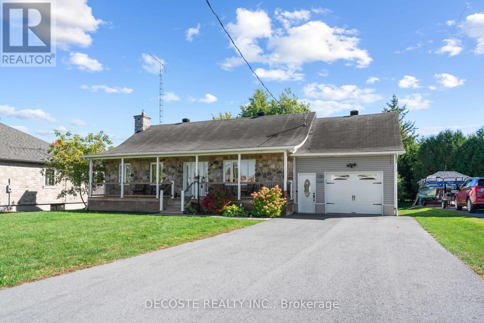 20322 Lochiel St W, North Glengarry, ON K0C 1A0