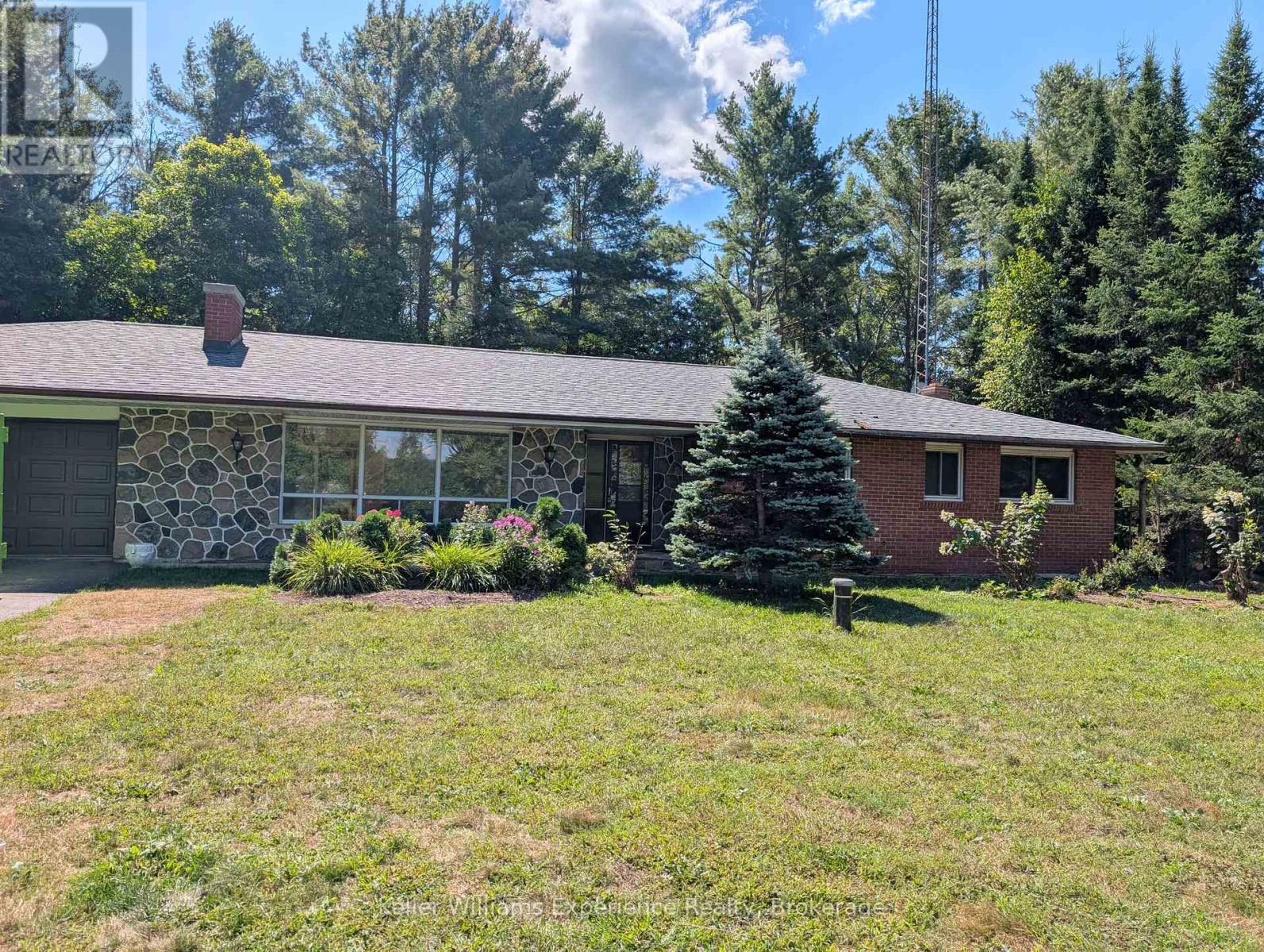 386 Beaumont Dr, Bracebridge, ON P1L 1X2