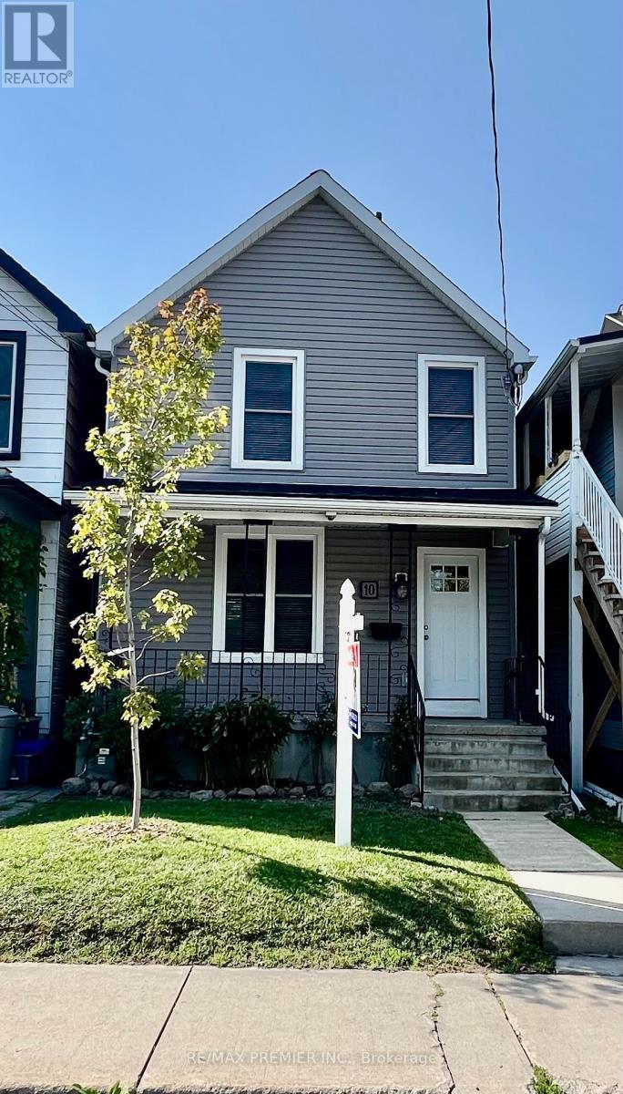 10 Patrick St, Kingston, ON K7K 3N4