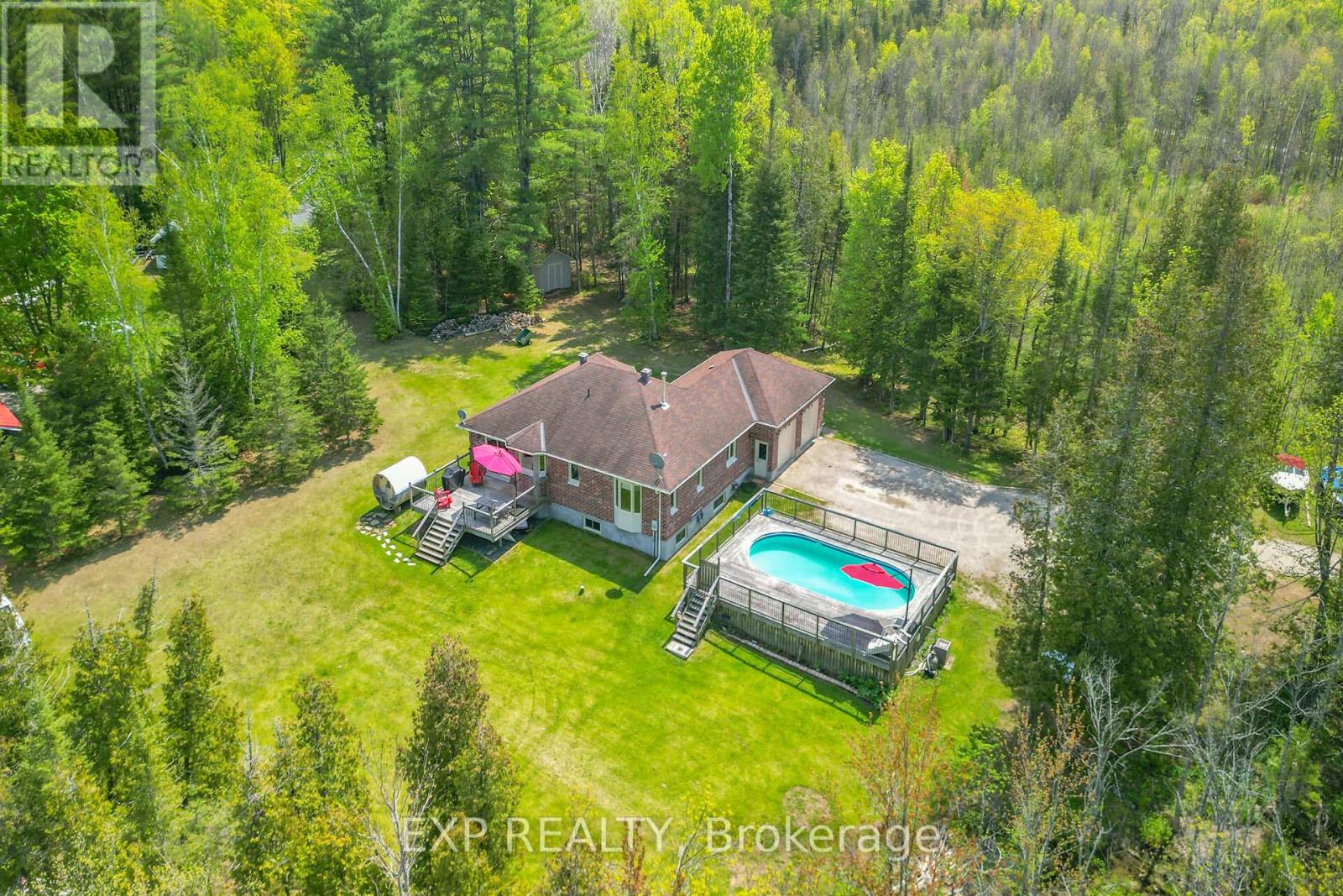 2186 Clyde Lake Rd, Lanark Highlands, ON K0G 1K0
