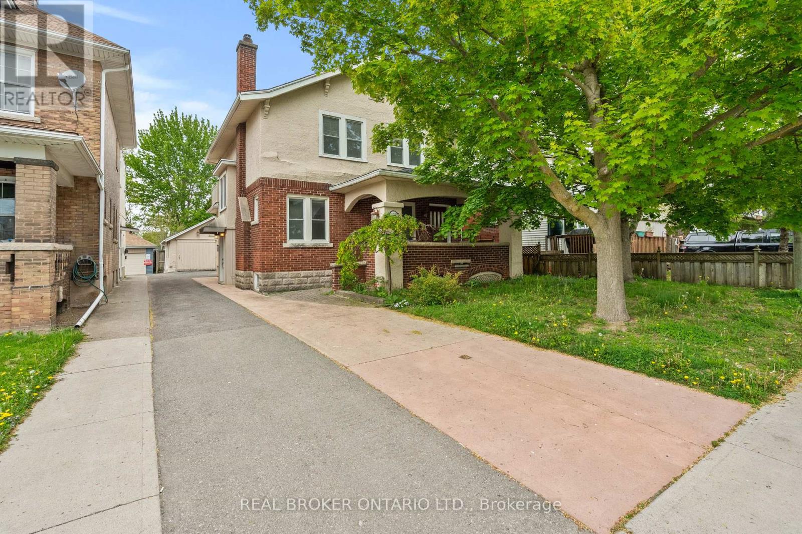 122 Dorothy St, Welland, ON L3B 3V9