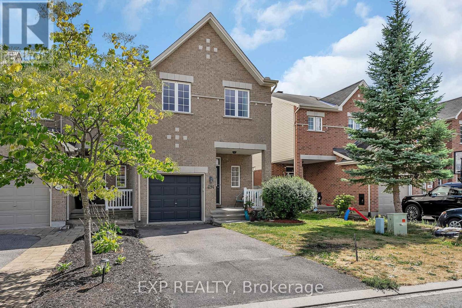 694 Bowercrest Cres, Ottawa, ON K1V 2M2