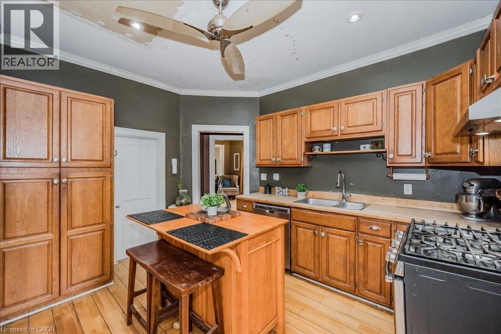 265 London Rd W, Guelph, ON N1H 2C7