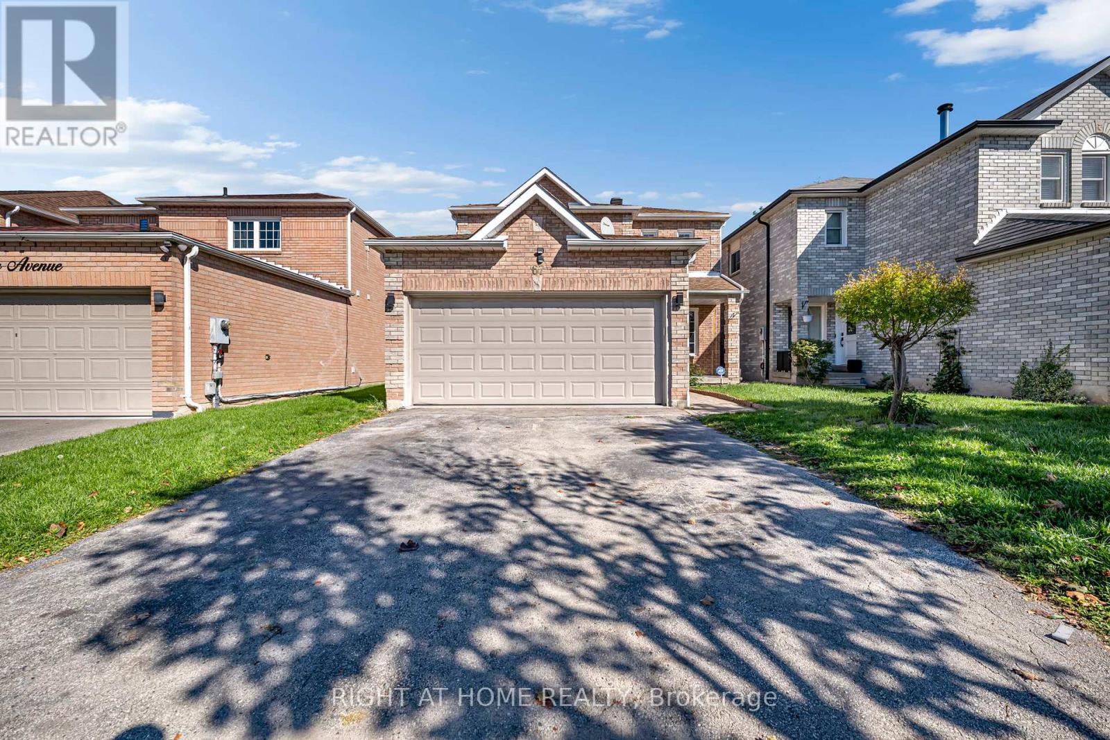 67 Reese Ave, Ajax, ON L1T 3V8