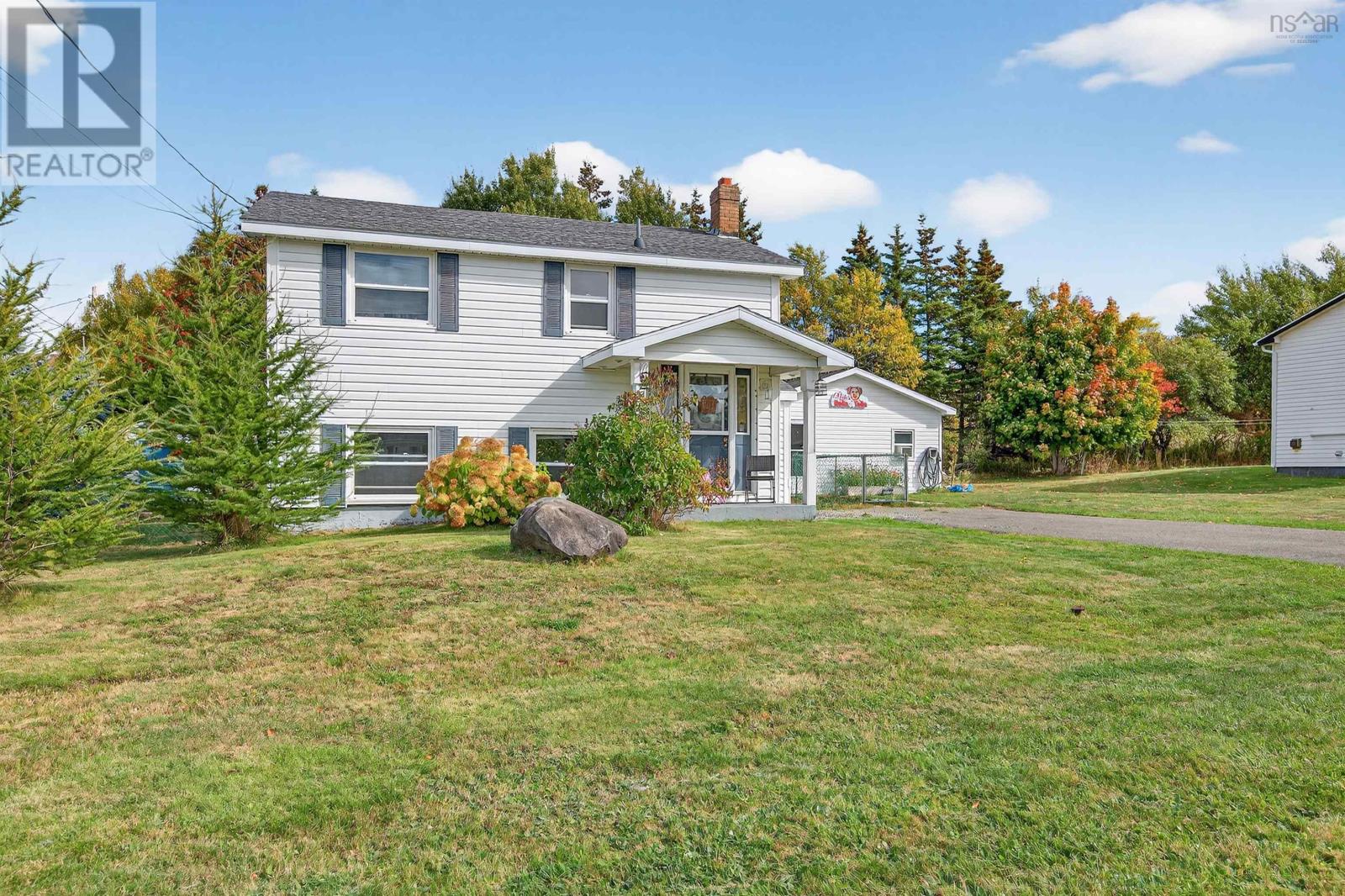 47 Borden St, Glace Bay, NS B1A 1Y2