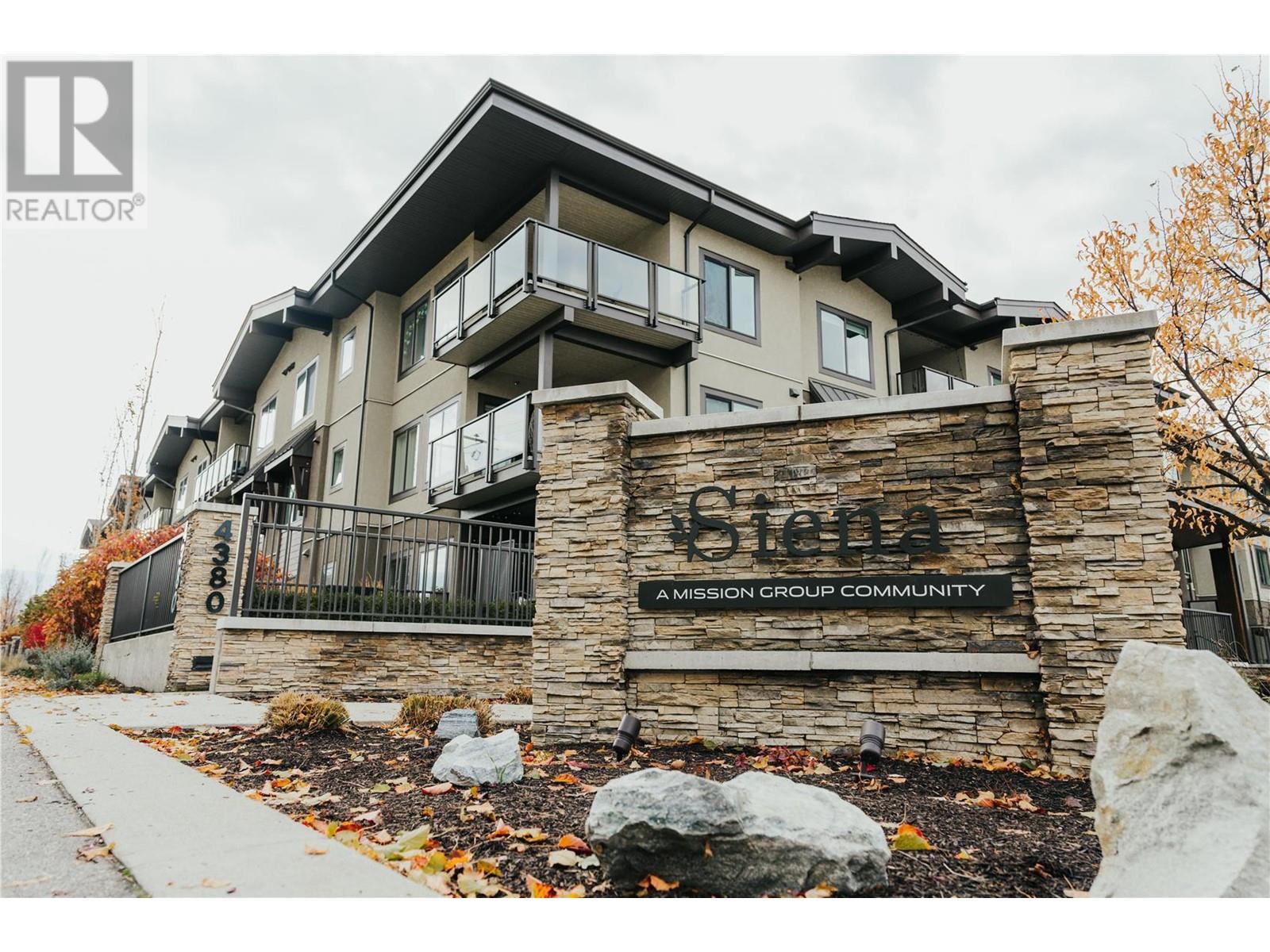 4380 Lakeshore Road Unit Ph16, Kelowna, BC V1Y 0B5