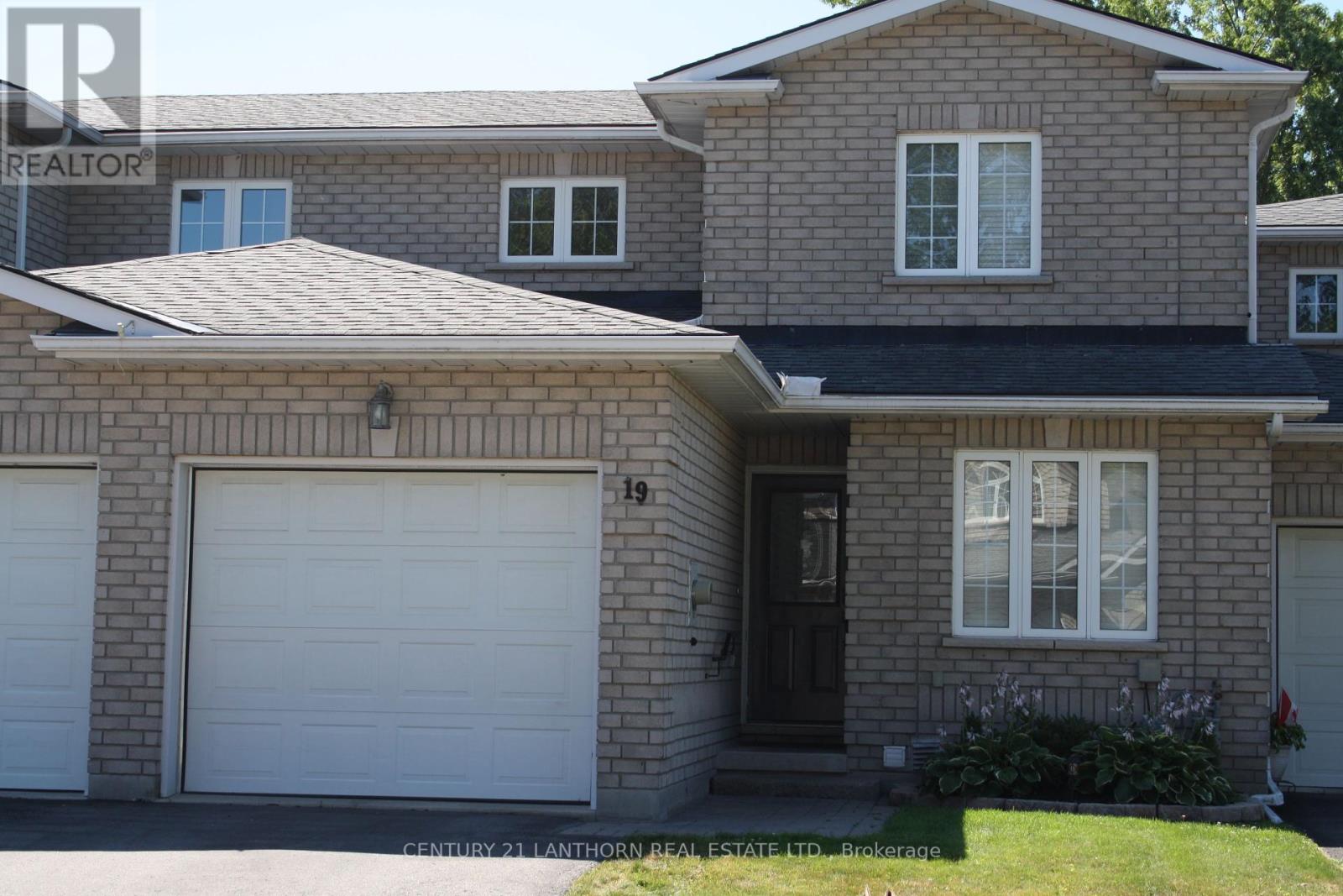 19 Pinegrove Ct, Belleville, ON K8N 5X9