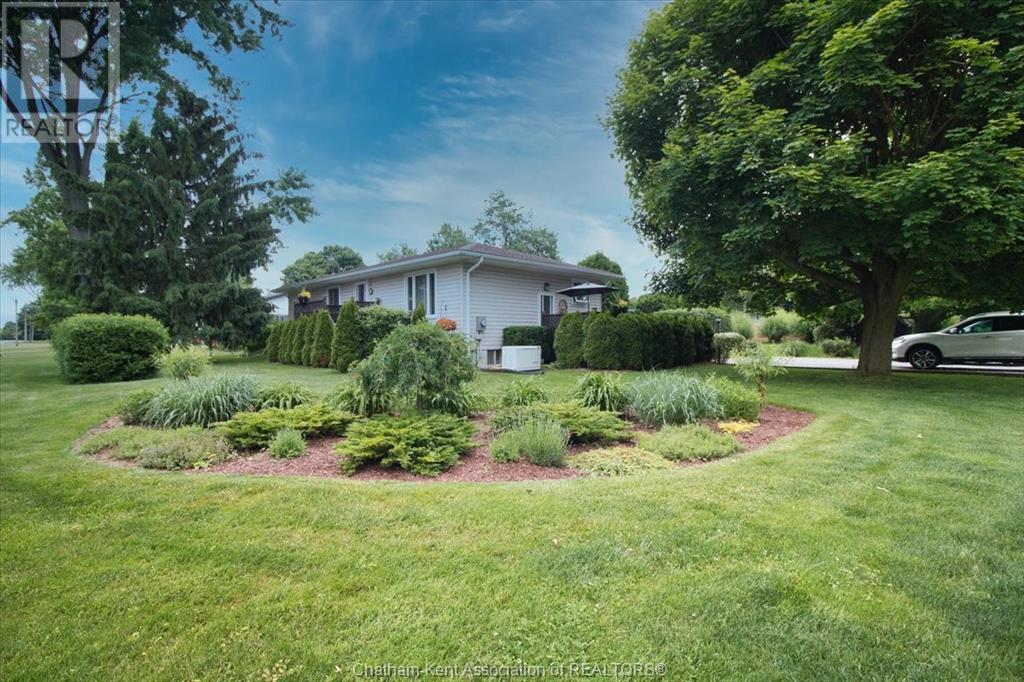 317 Oak St E, Chatham-Kent, ON N0P 1C0