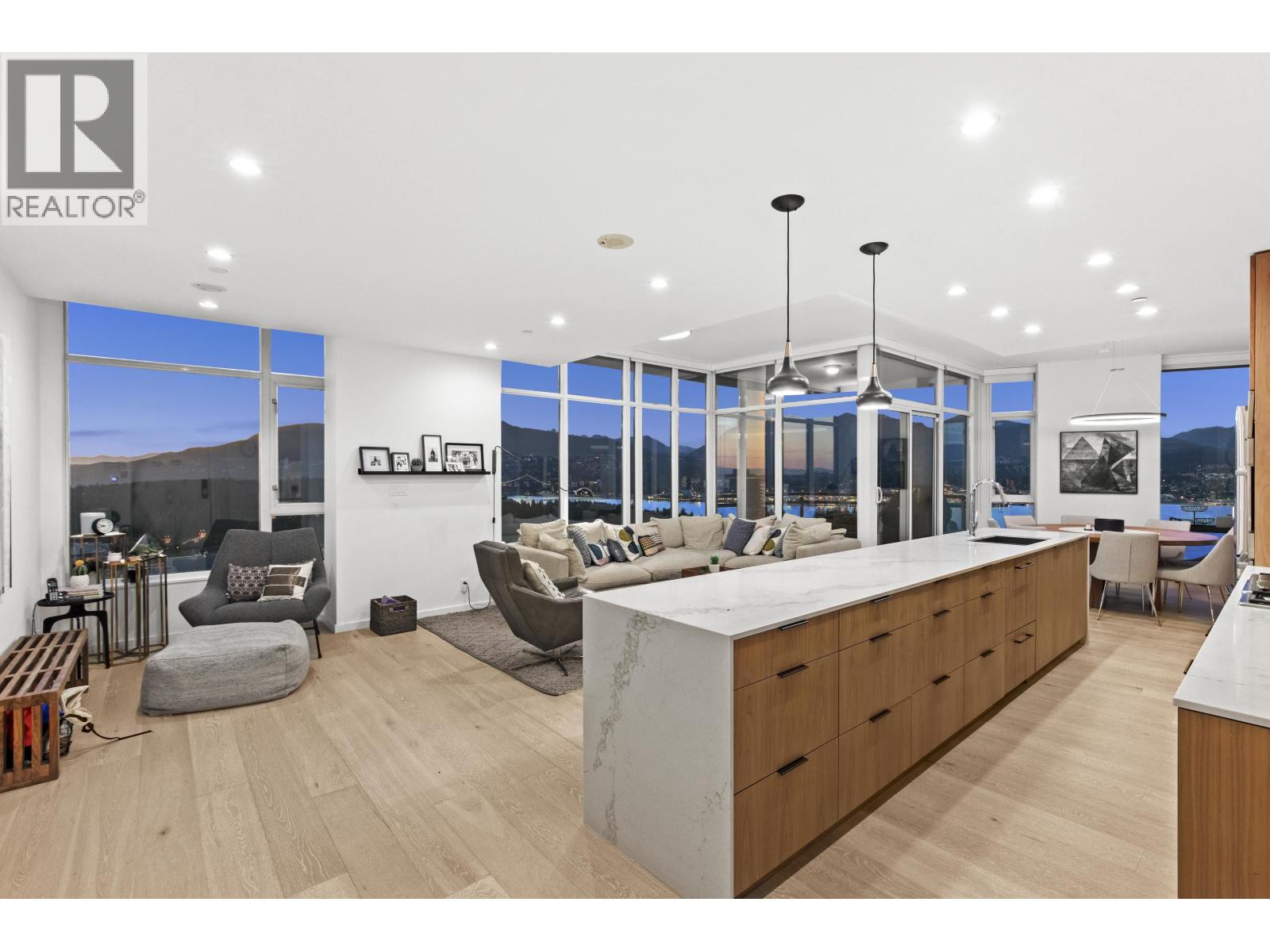 1211 Melville Street Unit 3701, Vancouver, BC V6E 0A7